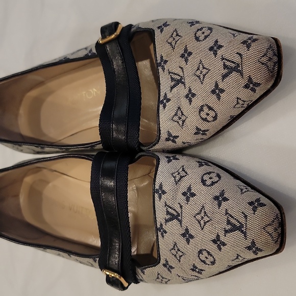 Authentic Louis Vuitton mini lin sandals - Picture 5 of 11